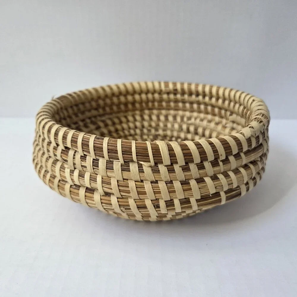 South Carolina Sweetgrass Gullah Basket 7" Round Catch All Handmade - Picture 8 of 14